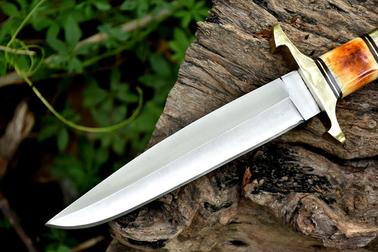 Custom Handmade Hunting knife D2 steel with Resin & Steel Handel